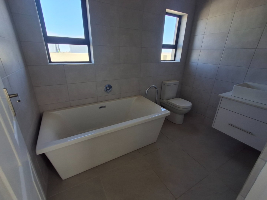 3 Bedroom Property for Sale in Mount Royal Golf Estate Western Cape